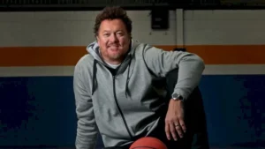 Read more about the article Luc Longley Bio: Net Worth, Age, Career, Family, and Height